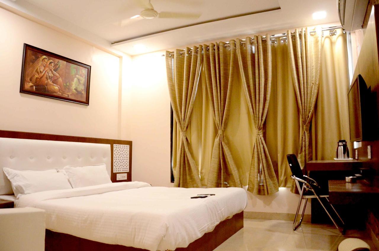 Hotel Shikhar Darshan Ujjain Eksteriør bilde